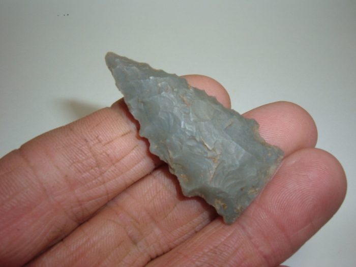 FINE,THIN OHIO SERRATED ARCHAIC