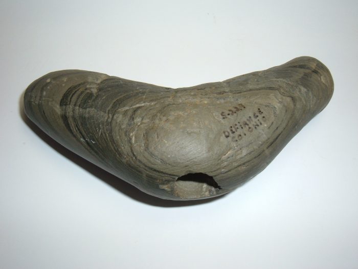 BEAUtIFUL BANDED SLATE CRESCENT BANNERSTONE